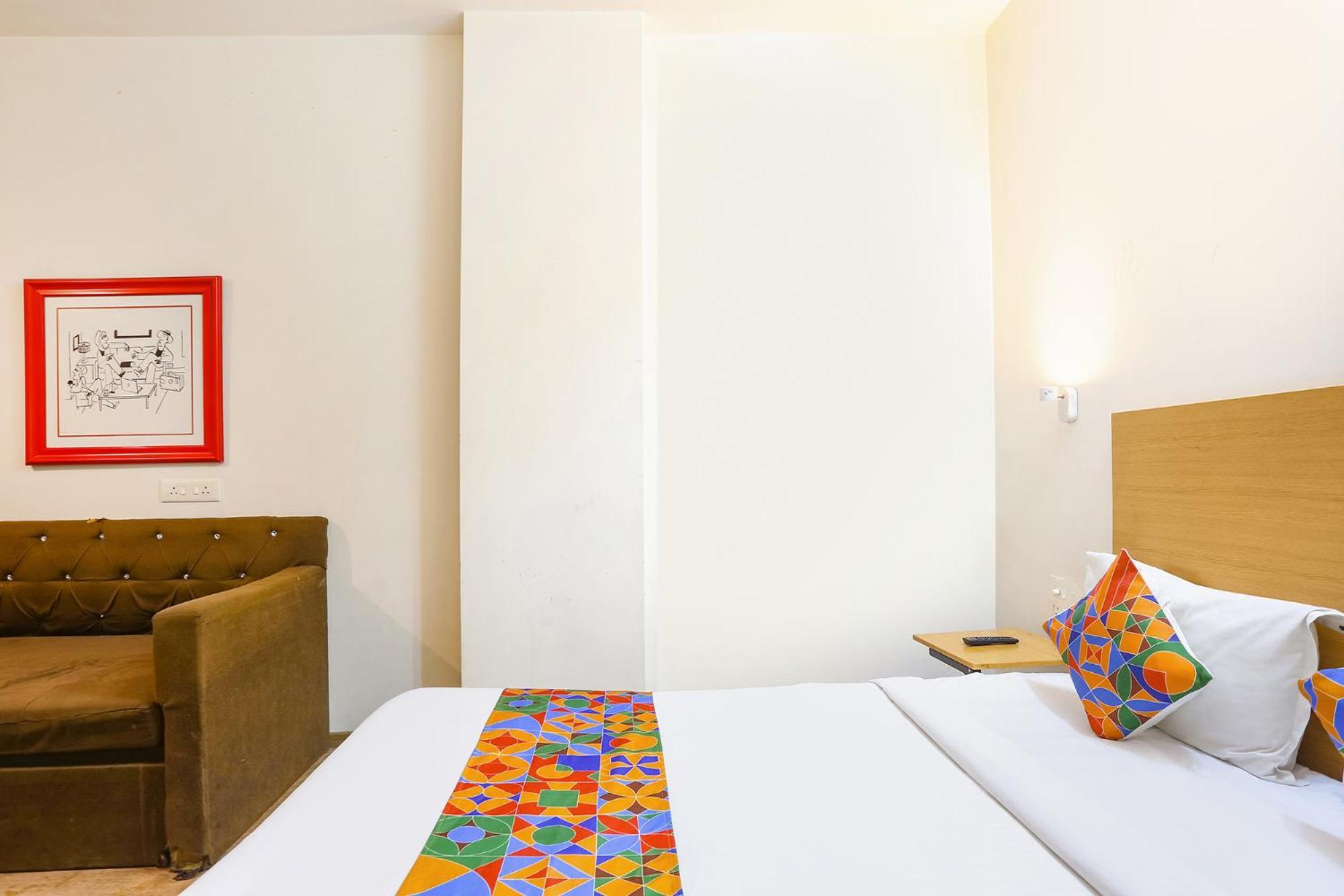Fabhotel Sky Land Delhi  Extérieur photo